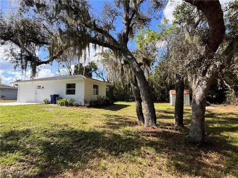 8461 Judeth Ln, Estero, FL 33928 photo 3