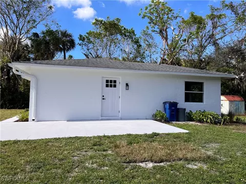 8461 Judeth Ln, Estero, FL 33928 photo 5