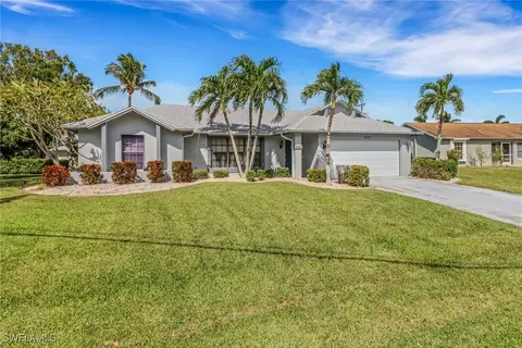 2203 NE 3rd St, Cape Coral, FL 33909