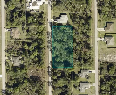 223 Pinola Ave S, Lehigh Acres, FL 33974
