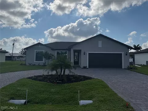 2113 Academy Blvd, Cape Coral, FL 33904