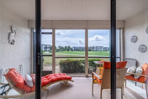 1747 Pebble Beach Dr #115, Fort Myers, FL 33907