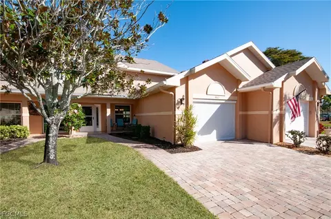 4162 Tequesta Dr, Estero, FL 33928 photo 2