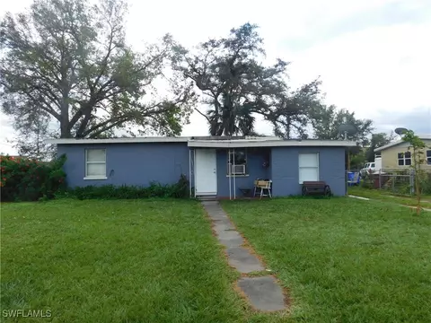 3350 Apache St, Fort Myers, FL 33916