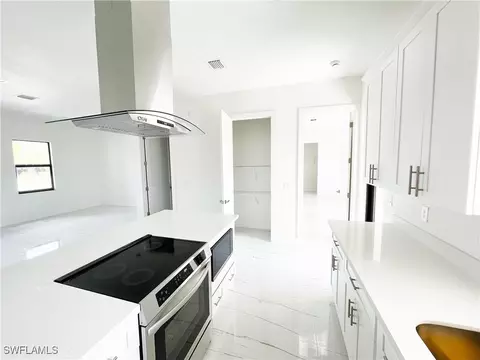 8049 Memory Cir, Labelle, FL 33935 photo 6