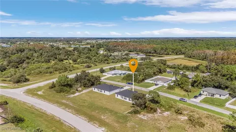 8049 Memory Cir, Labelle, FL 33935 photo 32
