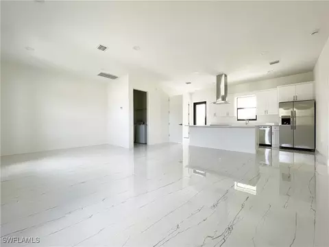 8049 Memory Cir, Labelle, FL 33935 photo 4