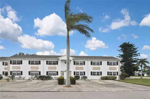 1502 Edgewater Cir #6B, Fort Myers, FL 33919