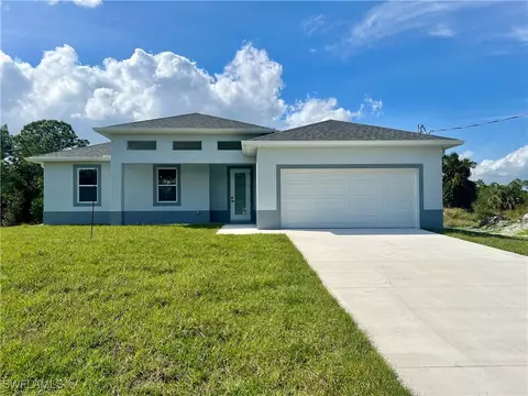 1907 Moore Ave, Lehigh Acres, FL 33972