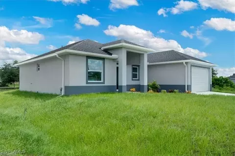 2923 22nd St SW, Lehigh Acres, FL 33976