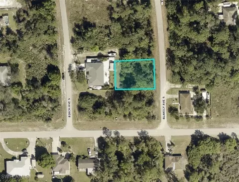 174 Blakely Ave S, Lehigh Acres, FL 33974