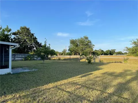 Exterior - 4023 E Sunflower Cir, Labelle, FL 33935 photo 5 of 5