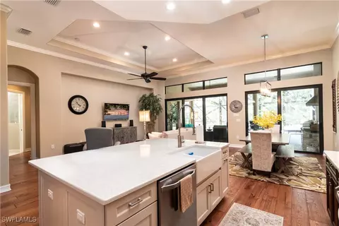 15922 Secoya Reserve Cir, Naples, FL 34110
