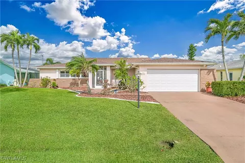 829 SE 41st St, Cape Coral, FL 33904
