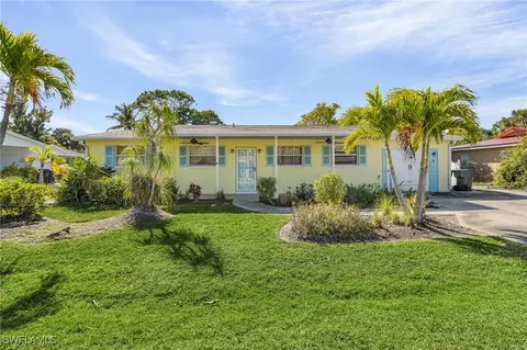 834 Lake Mcgregor Dr, Fort Myers, FL 33919