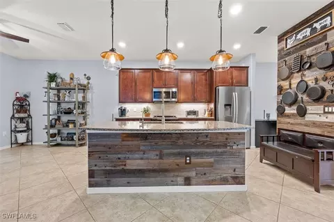 3422 Hampton Blvd, Alva, FL 33920 photo 6