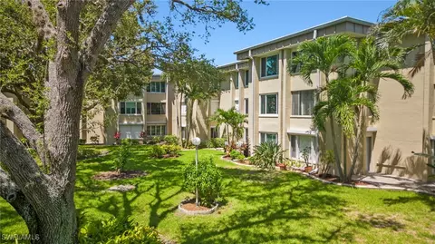 2264 Winkler Ave #311, Fort Myers, FL 33901