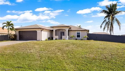 309 SW 13th Ct, Cape Coral, FL 33991
