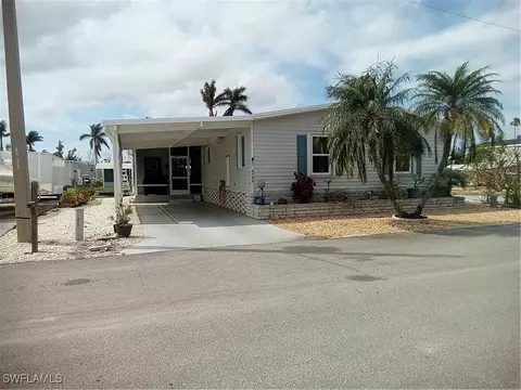 4984 Gulfgate Ln, Saint James City, FL 33956
