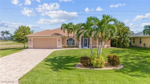 727 NW 38th Pl, Cape Coral, FL 33993