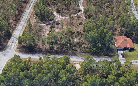 1206 E 14th St, Lehigh Acres, FL 33972