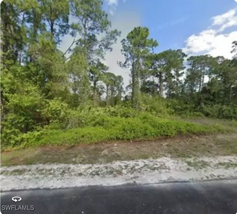 569 Cypress Ave S, Lehigh Acres, FL 33974