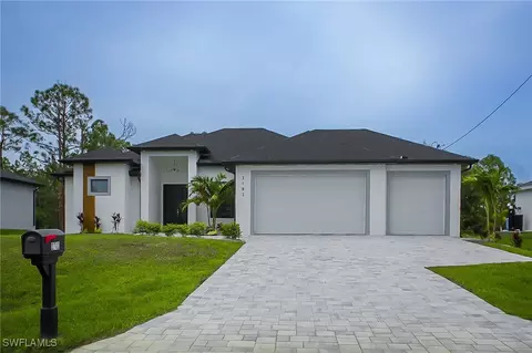 2702 53rd St SW, Lehigh Acres, FL 33976