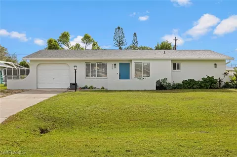 906 SE 32nd Ter, Cape Coral, FL 33904