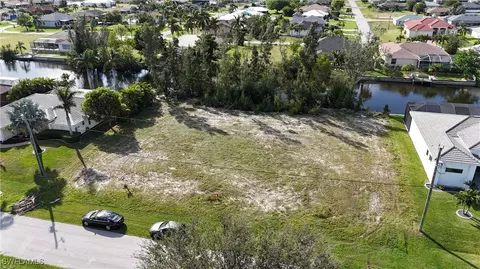 3744 SW 11th Pl, Cape Coral, FL 33914