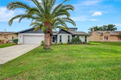 4117 SE 1st Pl, Cape Coral, FL 33904