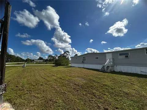 8416 Penny Dr, North Fort Myers, FL 33917