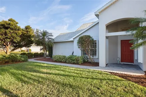 14751 Lake Olive Dr, Fort Myers, FL 33919