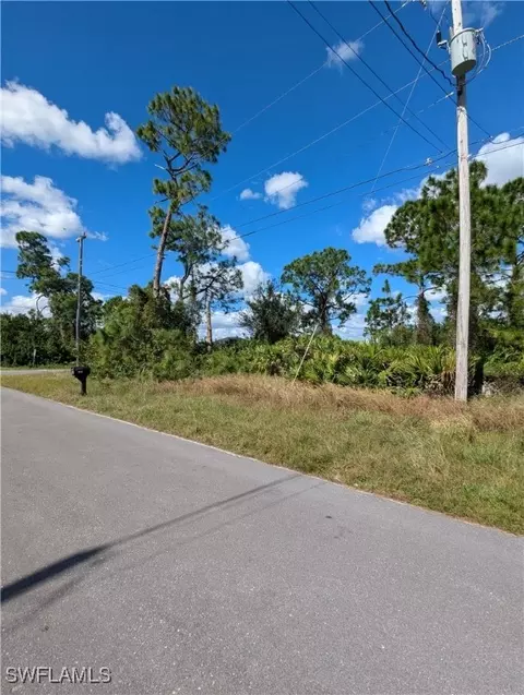 3818 19th St SW, Lehigh Acres, FL 33976
