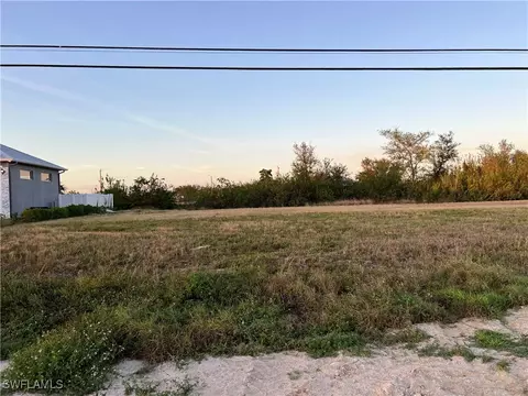 1025 NE 15th Ter, Cape Coral, FL 33909
