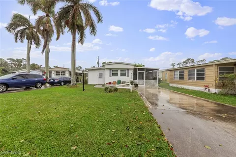 26118 Cabana Rd, Bonita Springs, FL 34135