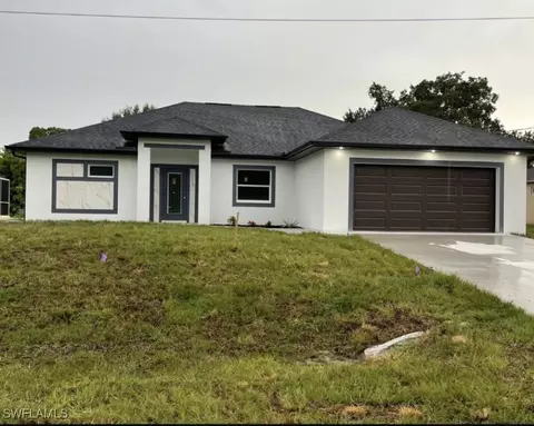 4905 6th St W, Lehigh Acres, FL 33971