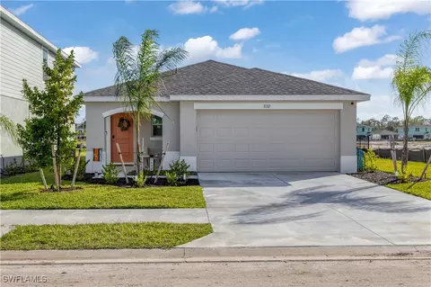7132 Ponderosa Pine Dr, Fort Myers, FL 33966