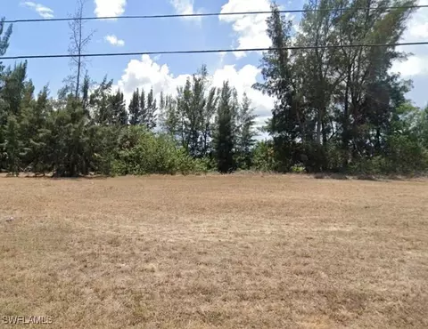 316 NE 9th St, Cape Coral, FL 33909