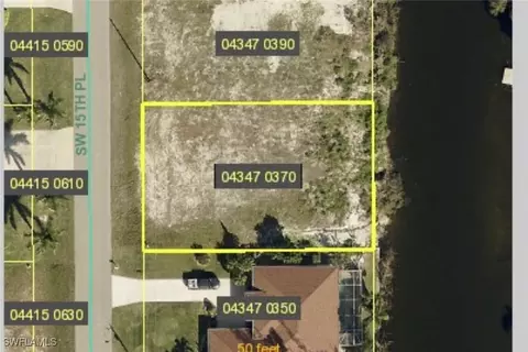 1725 SW 15th Pl, Cape Coral, FL 33991