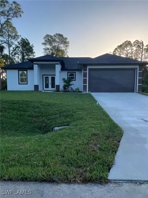 217 Pinola Ave S, Lehigh Acres, FL 33974