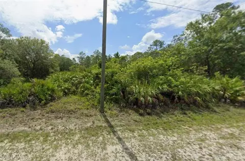 1221 Louis Ave, Lehigh Acres, FL 33972