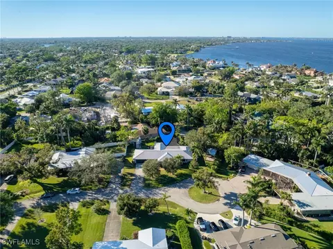 1338 Woodmere Ln, Fort Myers, FL 33919