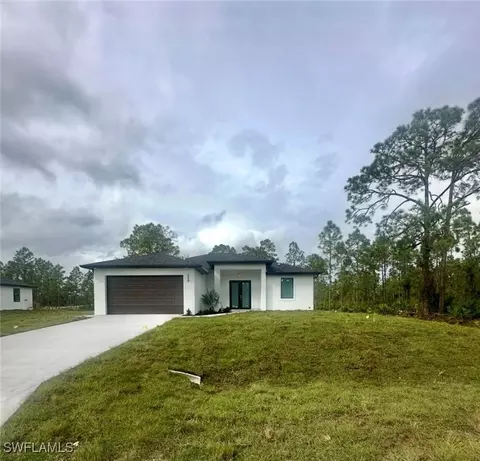 209 Wells Ave, Lehigh Acres, FL 33936