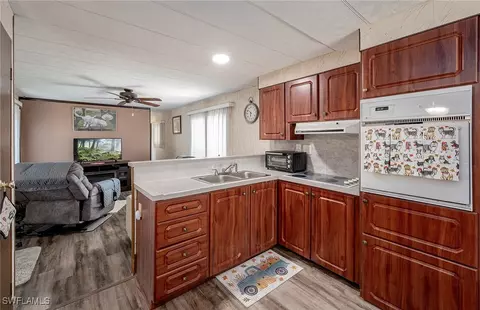 44 Poinsettia Dr, Fort Myers, FL 33905
