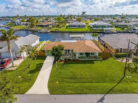 2817 SE 10th Ave, Cape Coral, FL 33904
