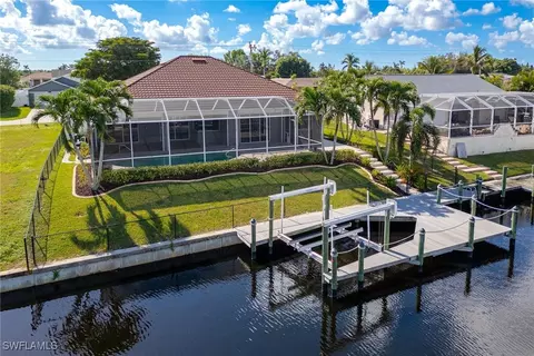 1807 SE 12th St, Cape Coral, FL 33990