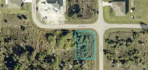812 Portland St E, Lehigh Acres, FL 33974