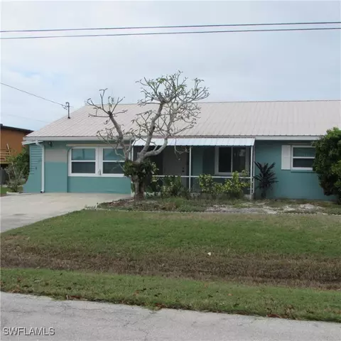 2763 Sanderling Ct, Saint James City, FL 33956