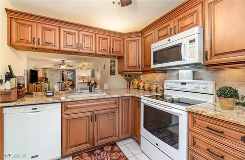9315 Central Park Dr #103, Fort Myers, FL 33919