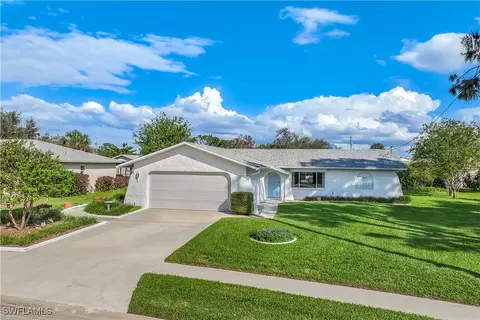 5957 Hillyer Ct, North Fort Myers, FL 33903